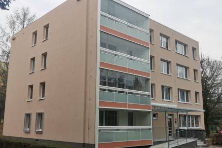 Revitalizace panelového bytového domu, Praha 9